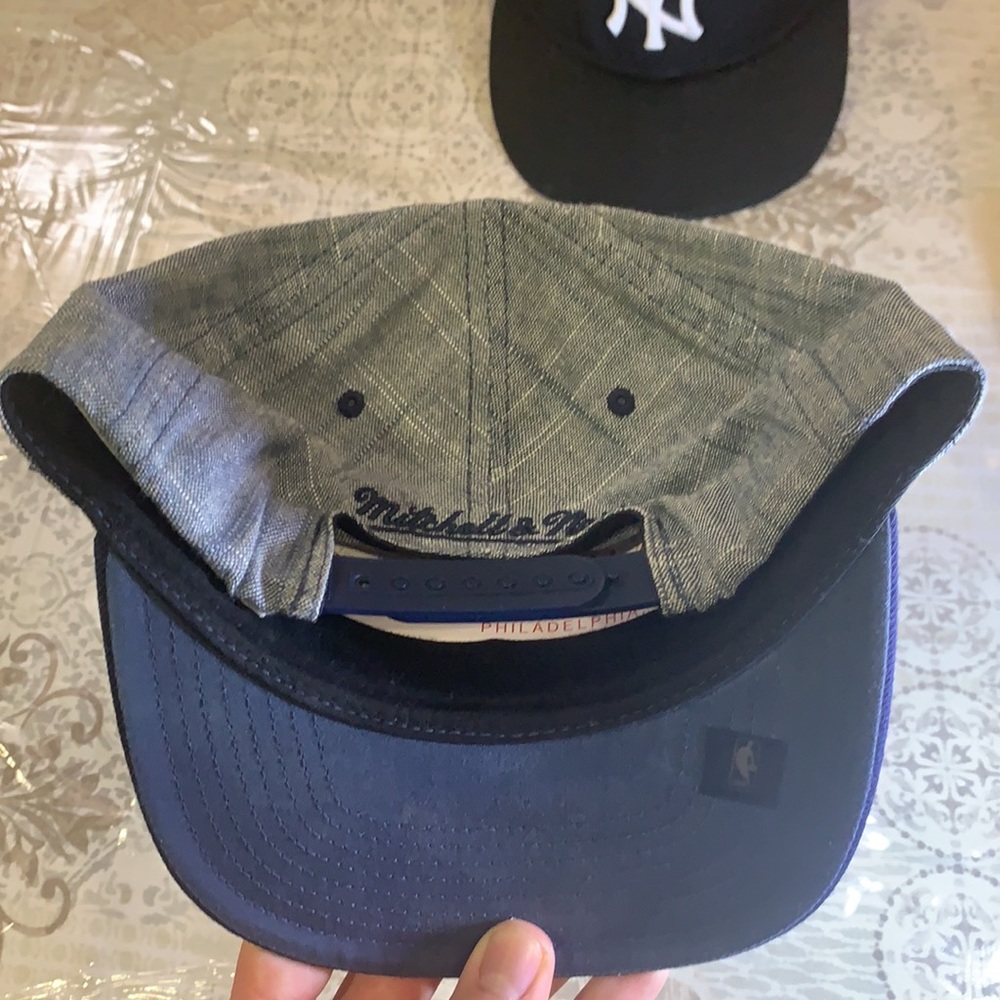 Mitchell & Ness NYK SnapBack - Picture 2 of 2